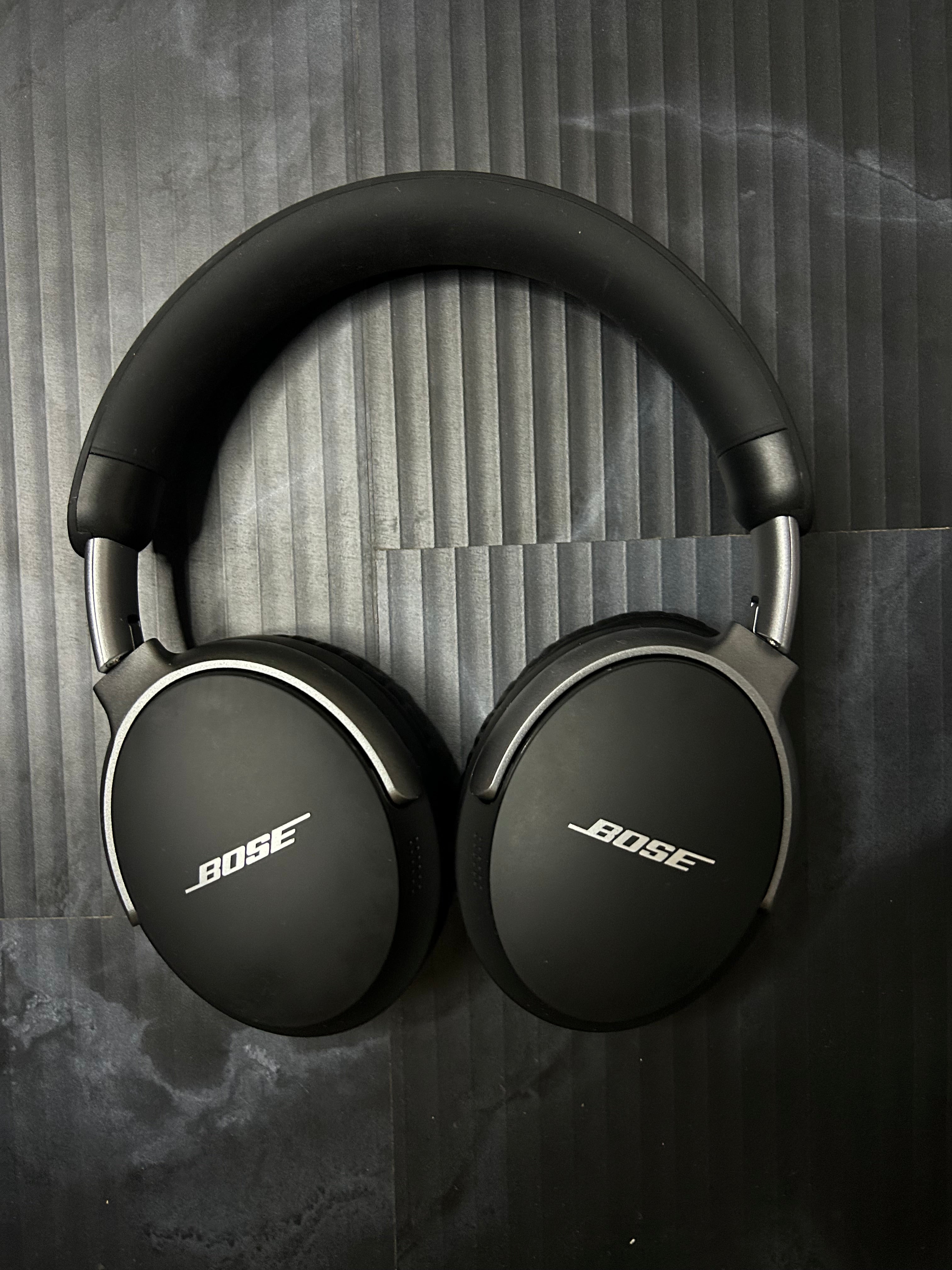 Bose QuietComfortable Headphones 🎧