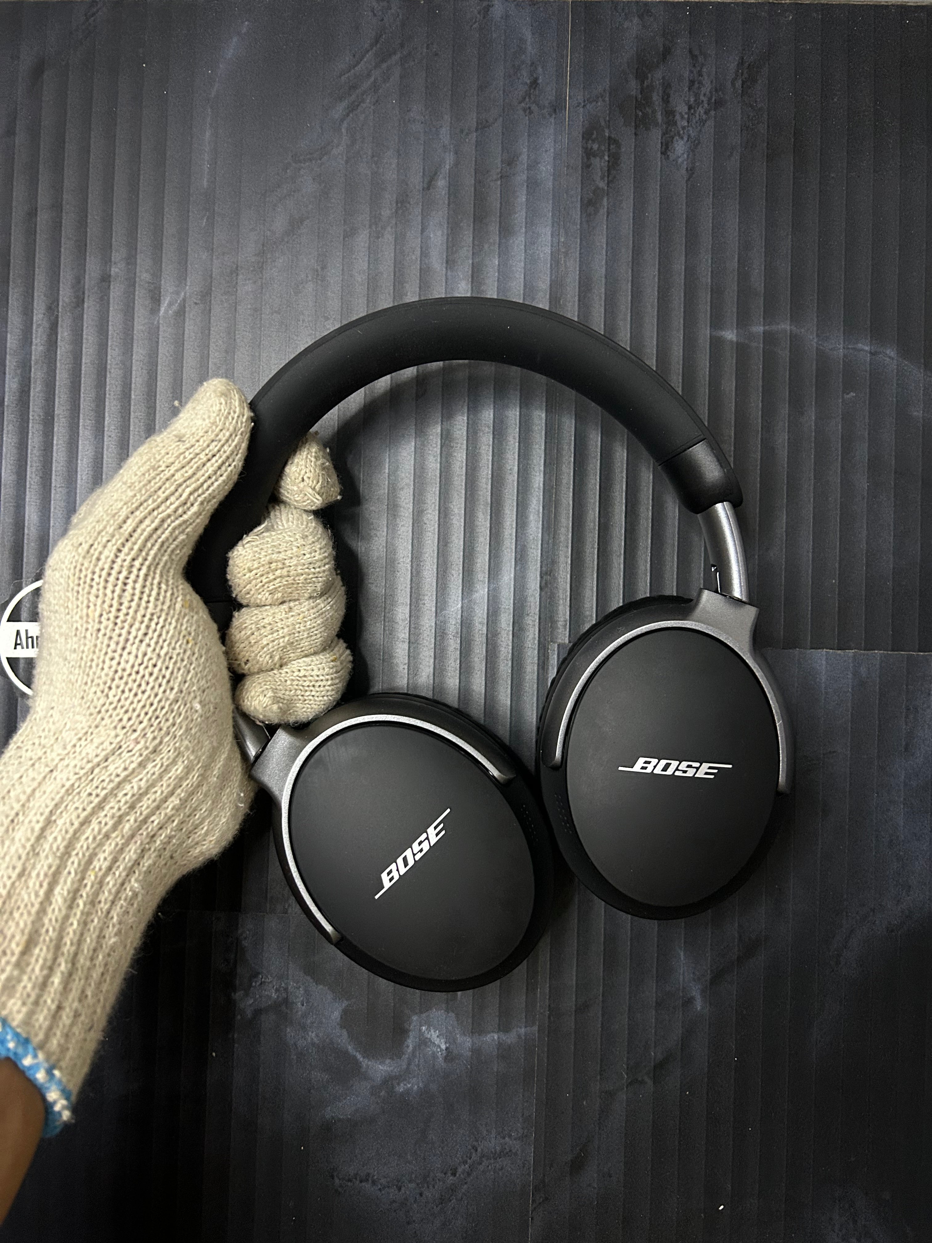 Bose QuietComfortable Headphones 🎧